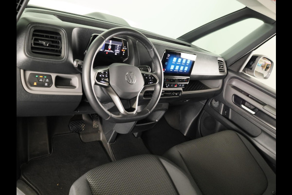 Volkswagen ID. Buzz Cargo 77 kWh 204 pk | Navigatie via App | SOH 97% | Trekhaak (wegklapbaar) | Partkeersensoren | Achteruitrijcamera | Stoelverwarming |