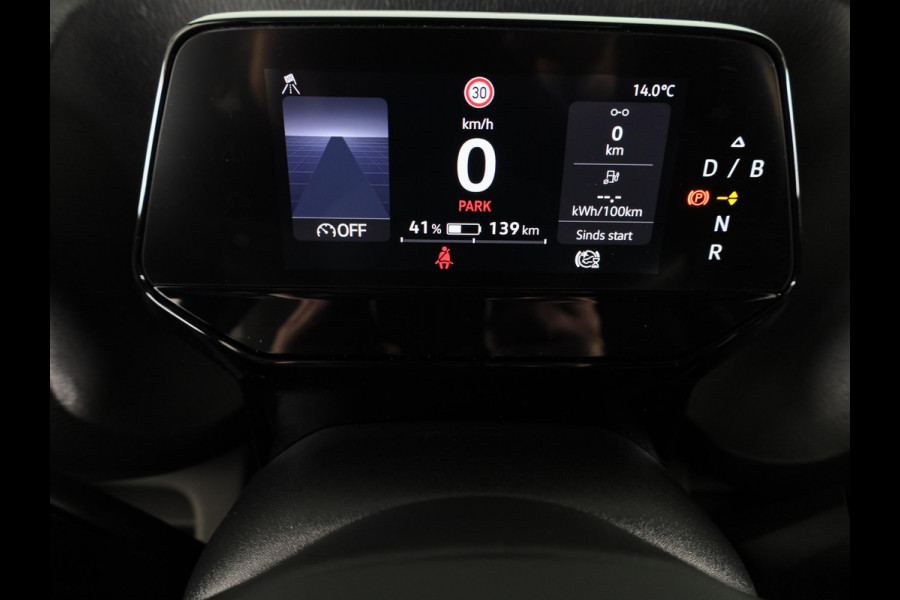 Volkswagen ID. Buzz Cargo 77 kWh 204 pk | Navigatie via App | SOH 97% | Trekhaak (wegklapbaar) | Partkeersensoren | Achteruitrijcamera | Stoelverwarming |
