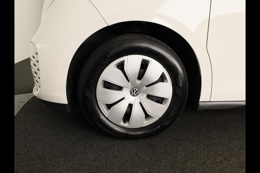 Volkswagen ID. Buzz Cargo 77 kWh 204 pk | Navigatie via App | SOH 97% | Trekhaak (wegklapbaar) | Partkeersensoren | Achteruitrijcamera | Stoelverwarming |