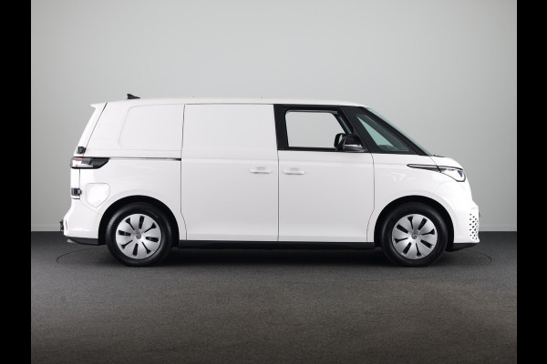 Volkswagen ID. Buzz Cargo 77 kWh 204 pk | Navigatie via App | SOH 97% | Trekhaak (wegklapbaar) | Partkeersensoren | Achteruitrijcamera | Stoelverwarming |