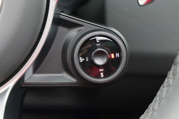 Porsche Cayenne 3.0 E-Hybrid Platinum Edition Sport Chrono Plus, Panoramadak, Luchtvering, Trekhaak, BOSE, 21"