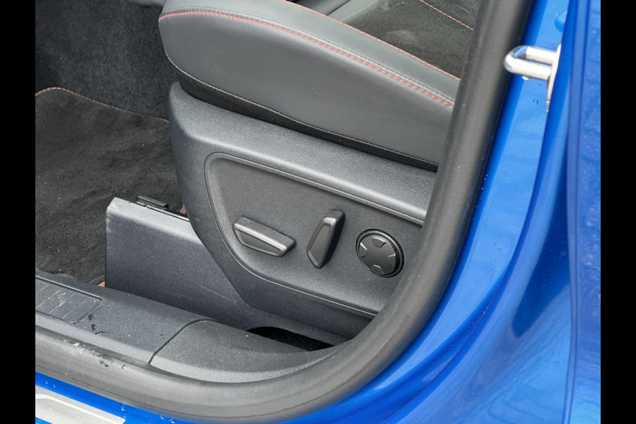 Ford Kuga 2.5 PHEV ST-Line X | 243pk | Driver Assistance Pack | Winterpack | Wegklapbare Trekhaak | Technology Pack | Dessert Island Blue