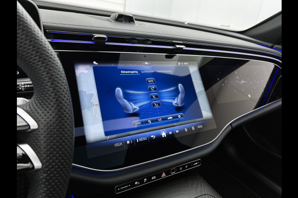 Mercedes-Benz E-Klasse Estate 300 e AMG Plug-In Hybride | AMG Line | Night Pakket | Trekhaak | MBUX Superscreen | Panoramadak | 20 Inch AMG velgen | Inclusief 24 maanden MB Certified garantie voor Europa.