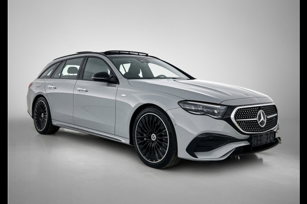 Mercedes-Benz E-Klasse Estate 300 e AMG Plug-In Hybride | AMG Line | Night Pakket | Trekhaak | MBUX Superscreen | Panoramadak | 20 Inch AMG velgen | Inclusief 24 maanden MB Certified garantie voor Europa.