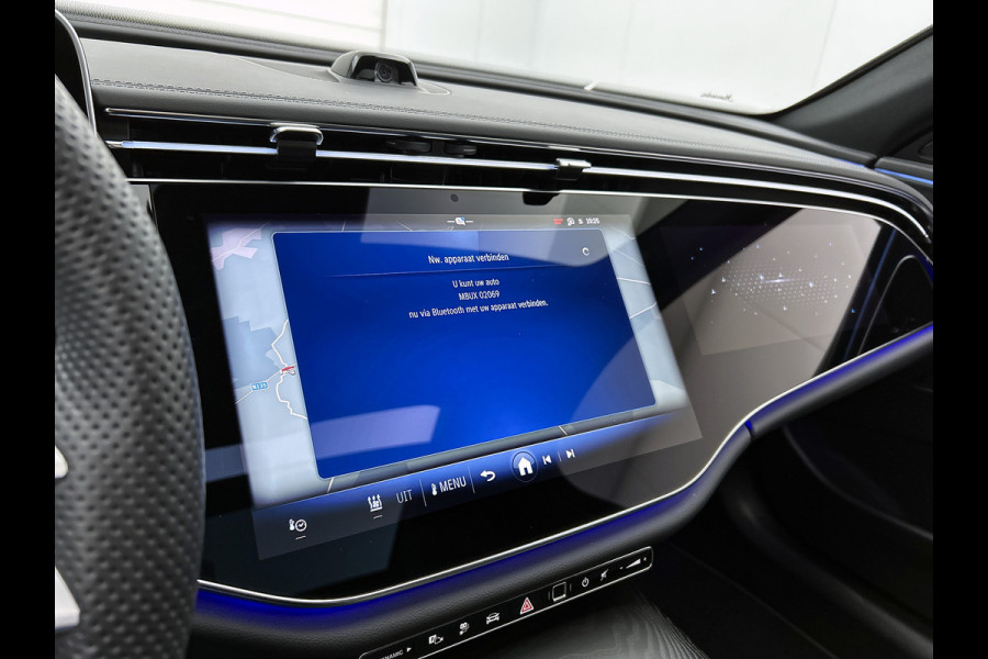 Mercedes-Benz E-Klasse Estate 300 e AMG Plug-In Hybride | AMG Line | Night Pakket | Trekhaak | MBUX Superscreen | Panoramadak | 20 Inch AMG velgen | Inclusief 24 maanden MB Certified garantie voor Europa.