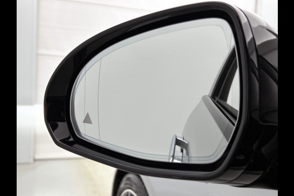 Mercedes-Benz E-Klasse Estate 300 e AMG Plug-In Hybride | AMG Line | Night Pakket | Trekhaak | MBUX Superscreen | Panoramadak | 20 Inch AMG velgen | Inclusief 24 maanden MB Certified garantie voor Europa.