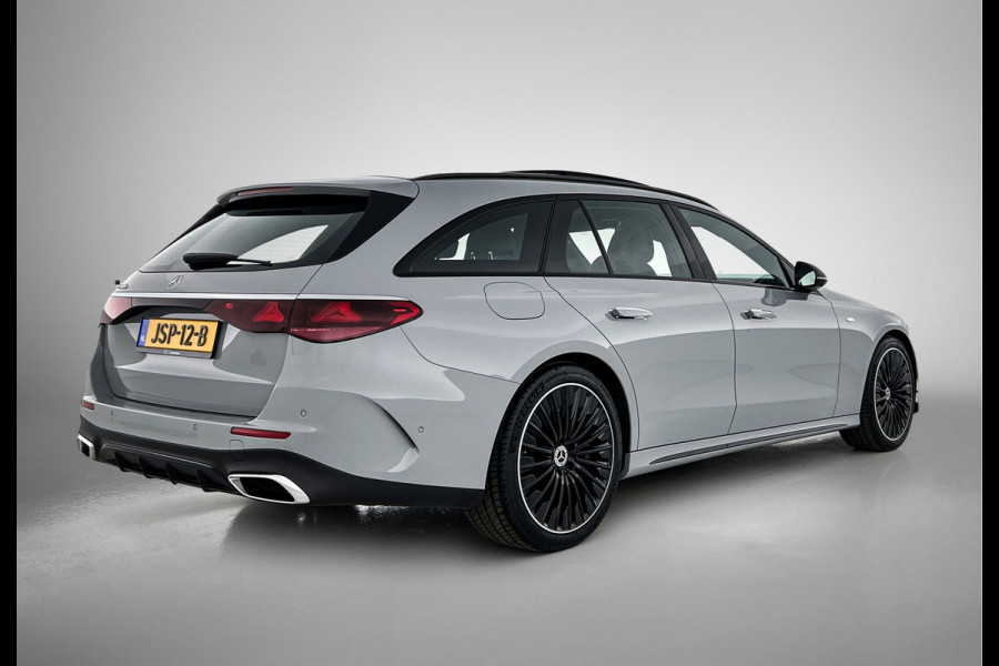 Mercedes-Benz E-Klasse Estate 300 e AMG Plug-In Hybride | AMG Line | Night Pakket | Trekhaak | MBUX Superscreen | Panoramadak | 20 Inch AMG velgen | Inclusief 24 maanden MB Certified garantie voor Europa.