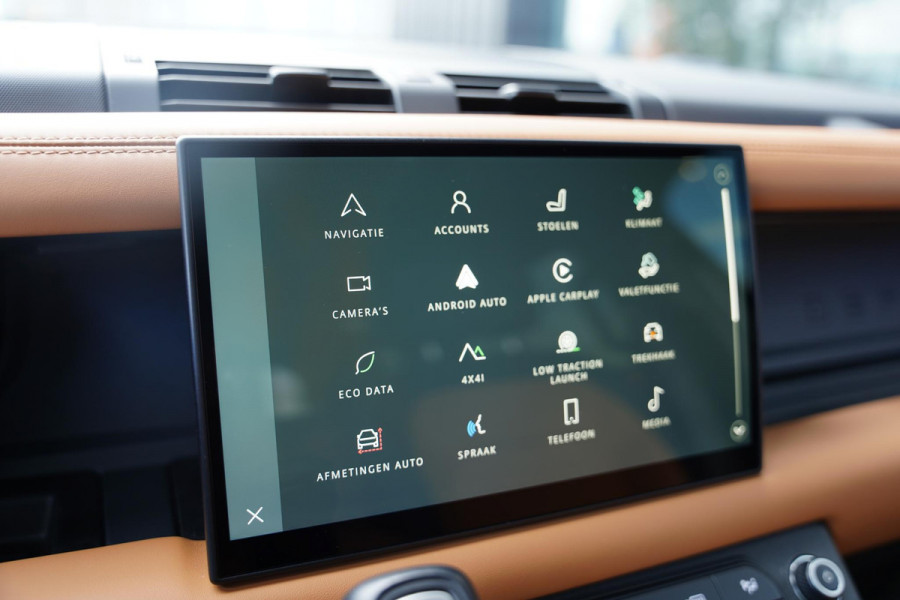 Land Rover Defender 110 P400 E X-Dynamic HSE VERKOCHT