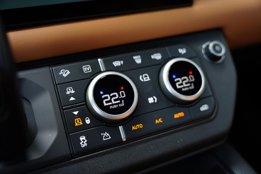 Land Rover Defender 110 P400 E X-Dynamic HSE VERKOCHT