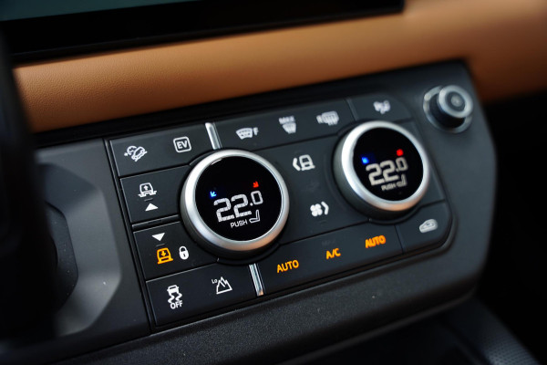 Land Rover Defender 110 P400 E X-Dynamic HSE VERKOCHT