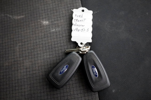 Ford Transit 350 2.0 TDCI 130pk Bakwagen met achterdeuren 2-Persoons 12-2020