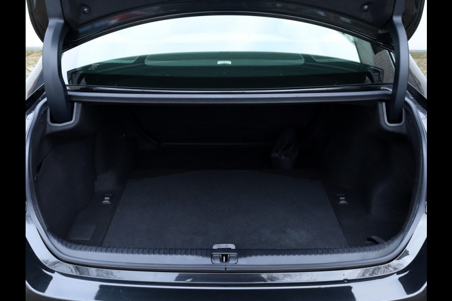 Lexus RC 300h F SPORT Line | Mark Levinson | Safety Pack | Stoelventilati