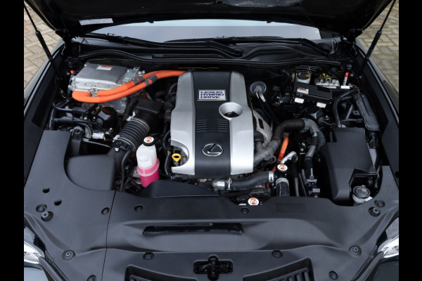 Lexus RC 300h F SPORT Line | Mark Levinson | Safety Pack | Stoelventilati
