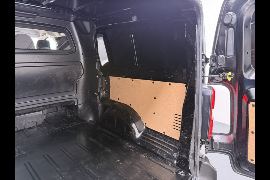 Opel Vivaro 2.0CDTi 145PK L3 DC Dubbele Cabine 6-Pers. Facelift! Navi PDC Camera Virtual-Cockpit Dual-ECC BordHerkenning Keyless Cruise-Cont 17" LM Mistlampen Schuifdeur Rechts  Priv.Glas ESP Elektr.Ramen Visio System Pack Ergonomie Comfort-pack Draadloze lader Spoorassistent ldws EURO6.4  2500kg trekvermogen