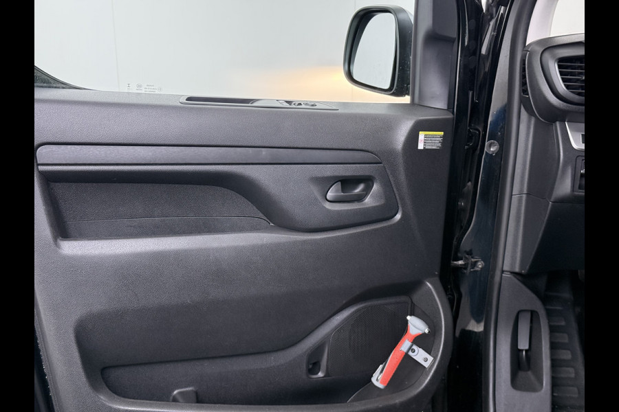 Opel Vivaro 2.0CDTi 145PK L3 DC Dubbele Cabine 6-Pers. Facelift! Navi PDC Camera Virtual-Cockpit Dual-ECC BordHerkenning Keyless Cruise-Cont 17" LM Mistlampen Schuifdeur Rechts  Priv.Glas ESP Elektr.Ramen Visio System Pack Ergonomie Comfort-pack Draadloze lader Spoorassistent ldws EURO6.4  2500kg trekvermogen