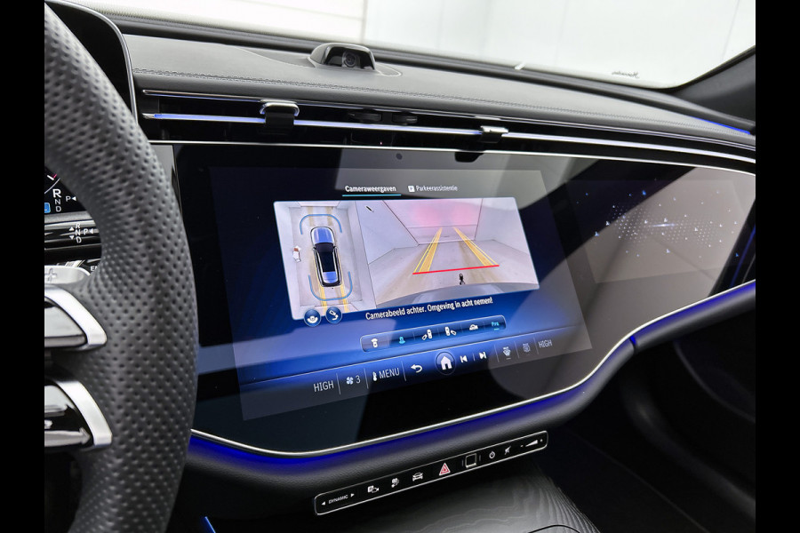 Mercedes-Benz E-Klasse Estate 300 e AMG Plug-In Hybride | AMG Line | Night Pakket | Trekhaak | MBUX Superscreen | Panoramadak | 20 Inch AMG velgen | Inclusief 24 maanden MB Certified garantie voor Europa.