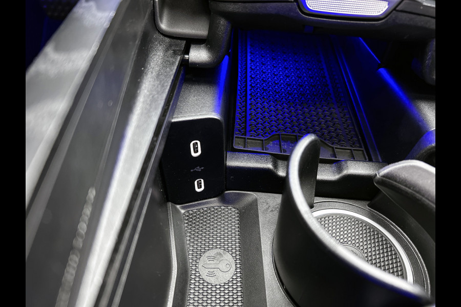 Mercedes-Benz E-Klasse Estate 300 e AMG Plug-In Hybride | AMG Line | Night Pakket | Trekhaak | MBUX Superscreen | Panoramadak | 20 Inch AMG velgen | Inclusief 24 maanden MB Certified garantie voor Europa.