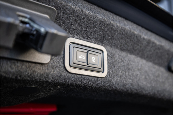 Audi A6 Limousine 45 TFSI S edition - Panorama | Memory | Stoelverwarming | ACC