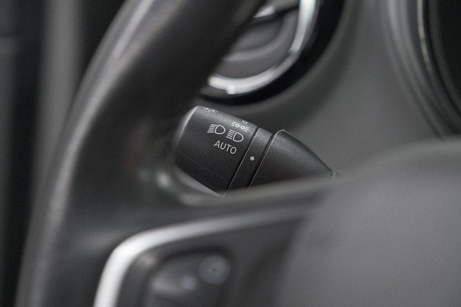 Renault Captur 0.9 TCe Limited | Trekhaak | Navigatie | Pack Comfort | Parkeersensoren