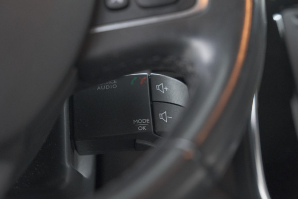 Renault Captur 0.9 TCe Limited | Trekhaak | Navigatie | Pack Comfort | Parkeersensoren