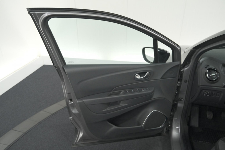 Renault Captur 0.9 TCe Limited | Trekhaak | Navigatie | Pack Comfort | Parkeersensoren