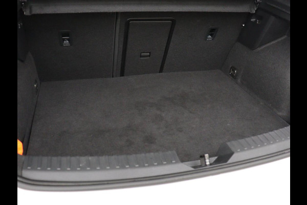 CUPRA Leon 1.4 eHybrid | SOH 90% | Carplay | Stoelverwarming | Adaptive cruise | Memory | Camera | Sfeerverlichting | Keyless | Sportstoelen | Navigatie | Full LED | Parkeerhulp | PHEV | Plug In