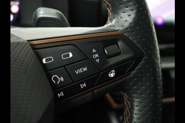 CUPRA Leon 1.4 eHybrid | SOH 90% | Carplay | Stoelverwarming | Adaptive cruise | Memory | Camera | Sfeerverlichting | Keyless | Sportstoelen | Navigatie | Full LED | Parkeerhulp | PHEV | Plug In