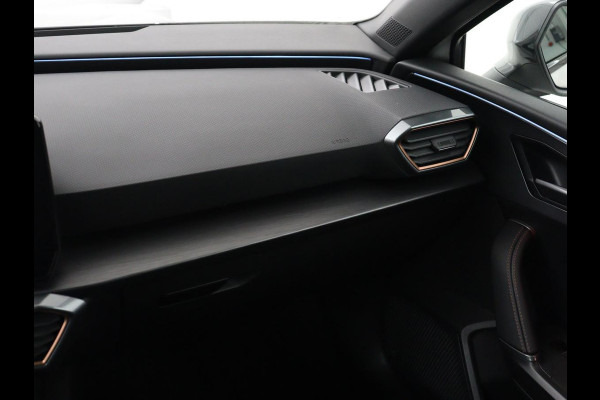 CUPRA Leon 1.4 eHybrid | SOH 90% | Carplay | Stoelverwarming | Adaptive cruise | Memory | Camera | Sfeerverlichting | Keyless | Sportstoelen | Navigatie | Full LED | Parkeerhulp | PHEV | Plug In