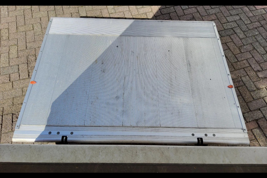 Renault Master 165.35 - V-51-PGN - OPBOUW + LAADKLEP 750 KG. - EURO 6