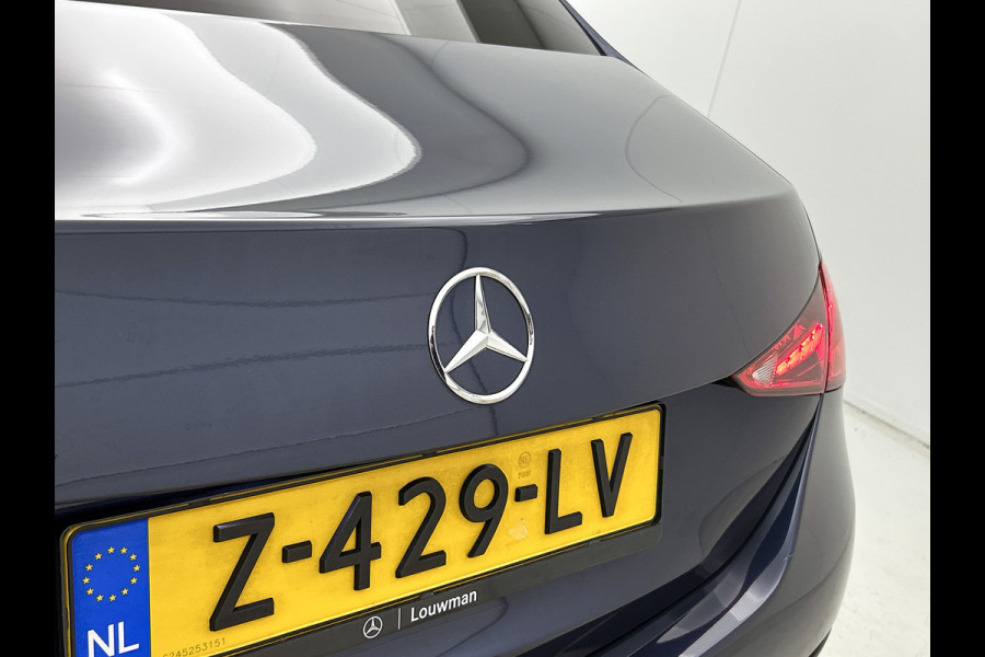 Mercedes-Benz C-Klasse 200 AMG Line Inclusief 24 maanden MB Certified garantie voor Europa.