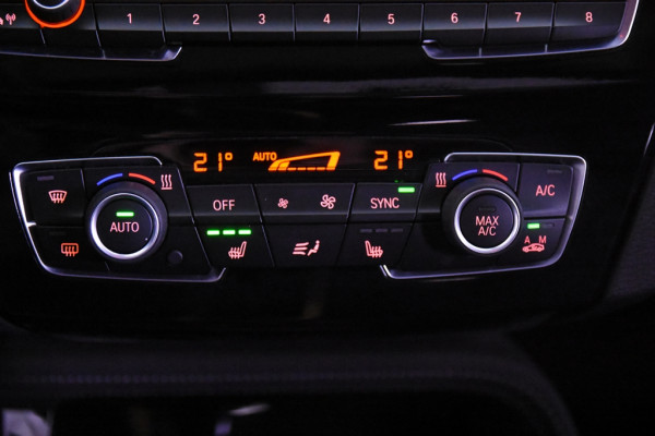 BMW X2 xDrive25e *1ste Eigenaar*HUD*Panoramadak*Camera*