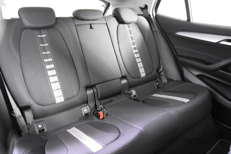 BMW X2 xDrive25e *1ste Eigenaar*HUD*Panoramadak*Camera*