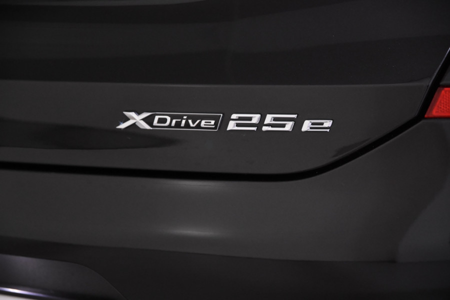 BMW X2 xDrive25e *1ste Eigenaar*HUD*Panoramadak*Camera*