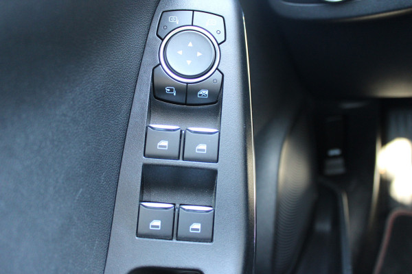 Ford Puma 1.0 EcoBoost Hybrid ST-Line X First Edition | Trekhaak | Adaptieve cruise | BLIS | Camera | Winterpack