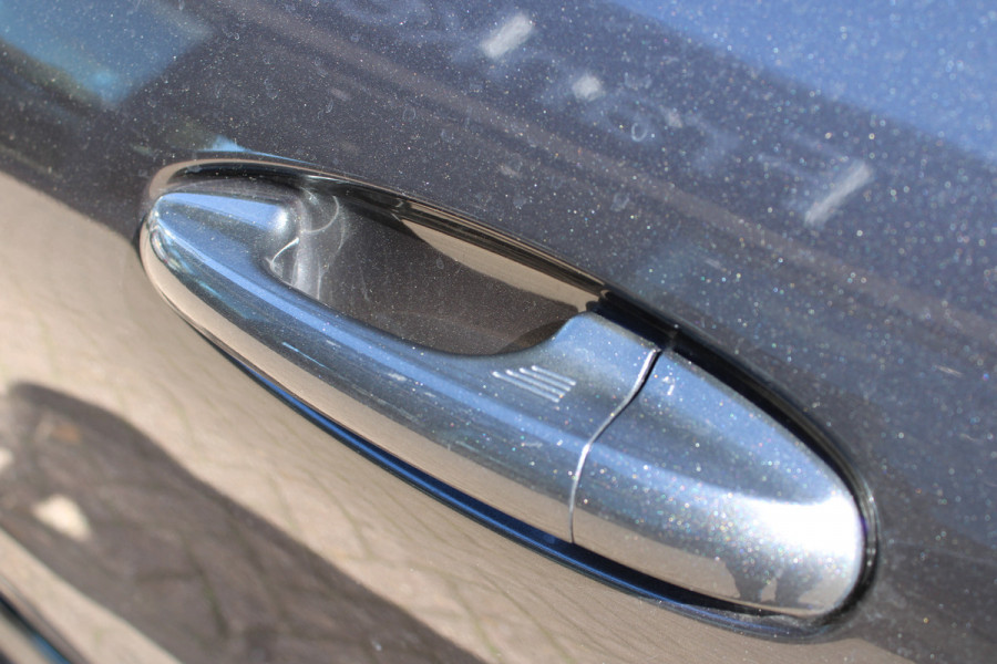 Ford Puma 1.0 EcoBoost Hybrid ST-Line X First Edition | Trekhaak | Adaptieve cruise | BLIS | Camera | Winterpack