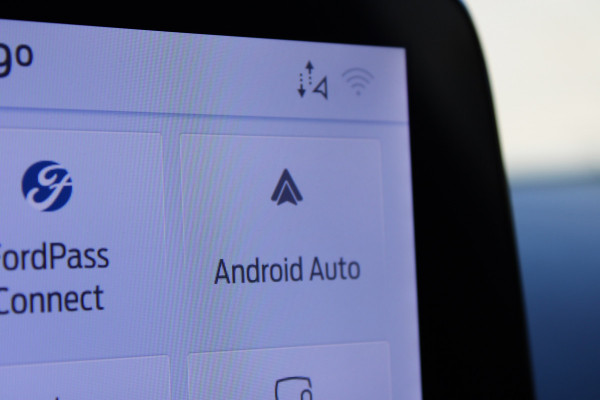 Ford Puma 1.0 EcoBoost Hybrid ST-Line X First Edition | Trekhaak | Adaptieve cruise | BLIS | Camera | Winterpack