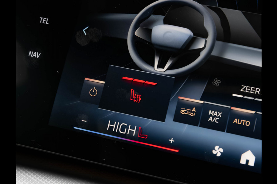 BMW X1 sDrive18i M-Sport Pro - Pano - Massage Zetel - Trekhaak - ACC