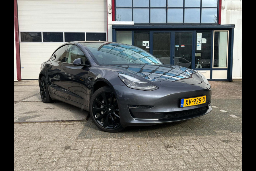Tesla Model 3 Long Range AWD 75 kWh BLACK LINE!
