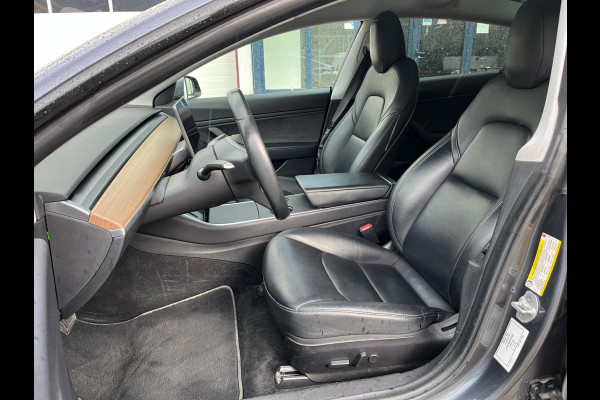 Tesla Model 3 Long Range AWD 75 kWh BLACK LINE!