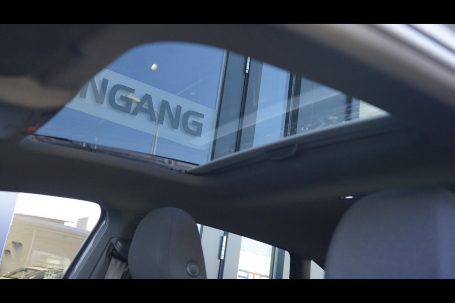 Volkswagen Taigo 1.0 TSI R-Line AUTOMAAT-ACC-CAMERA-DAB-IQ LIGHT-KEYLESS-GROOT NAVIGATIE-PANORAMA-VIRTUEEL