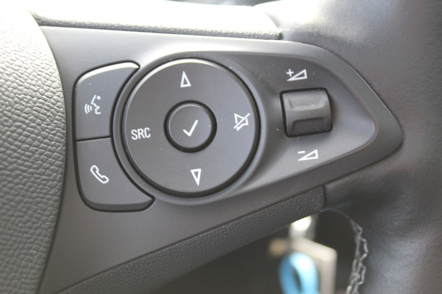 Opel Corsa 1.2-100 pk Turbo GS. Panoramadak, Winterpakket, Cruise Control, Climate Control, Two tone,