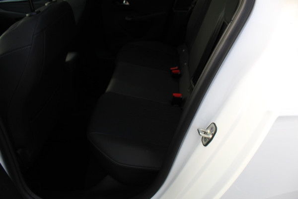 Opel Corsa 1.2-100 pk Turbo GS. Panoramadak, Winterpakket, Cruise Control, Climate Control, Two tone,