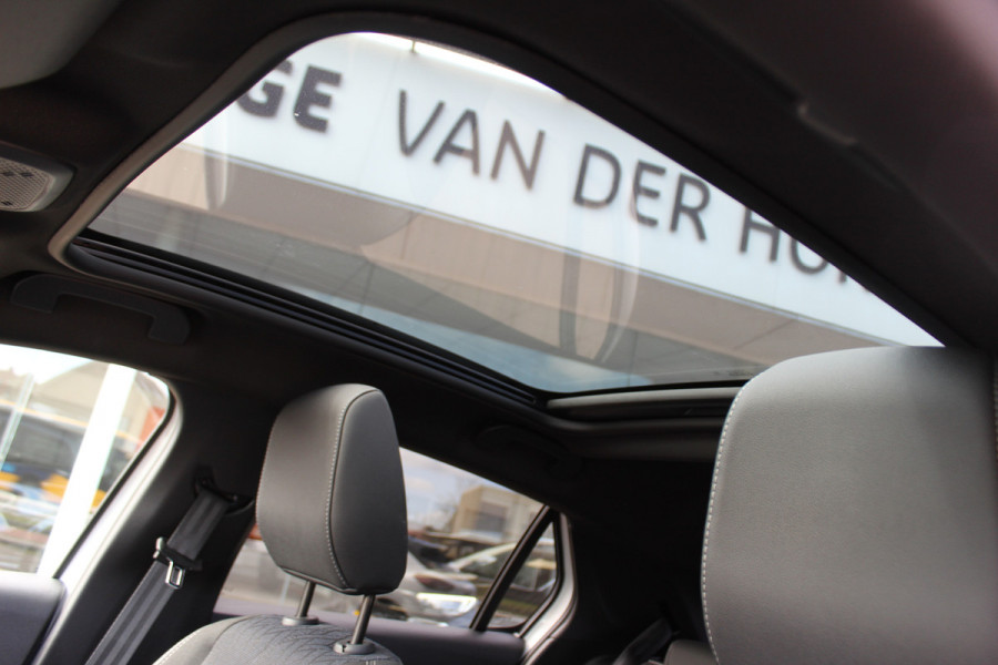 Opel Corsa 1.2-100 pk Turbo GS. Panoramadak, Winterpakket, Cruise Control, Climate Control, Two tone,