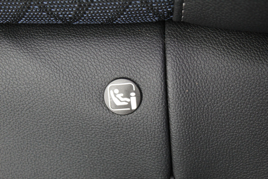 Opel Corsa 1.2-100 pk Turbo GS. Panoramadak, Winterpakket, Cruise Control, Climate Control, Two tone,