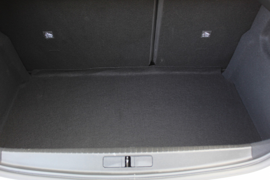 Opel Corsa 1.2-100 pk Turbo GS. Panoramadak, Winterpakket, Cruise Control, Climate Control, Two tone,