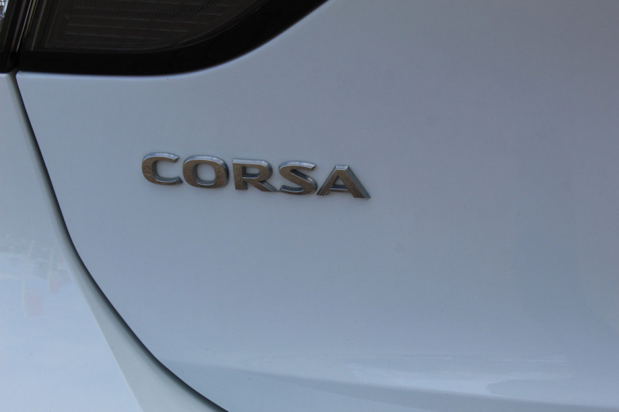 Opel Corsa 1.2-100 pk Turbo GS. Panoramadak, Winterpakket, Cruise Control, Climate Control, Two tone,