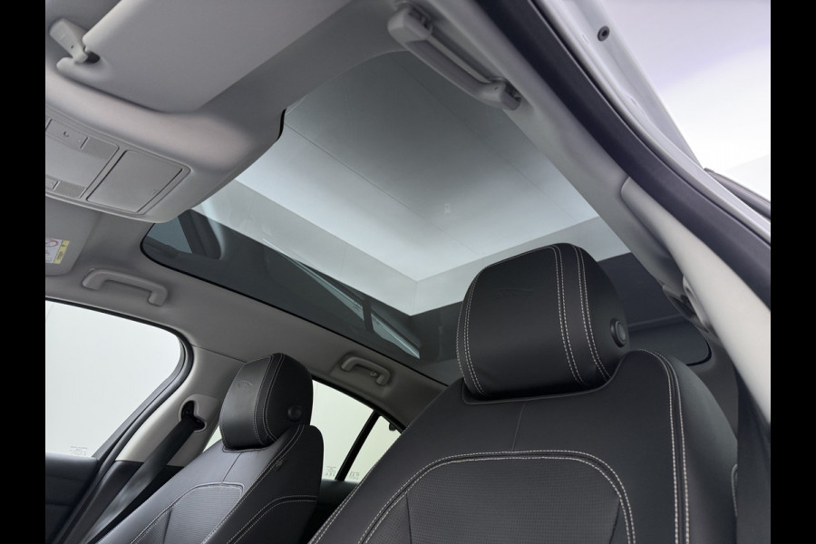 Jaguar I-PACE EV400 pk HSE First Edition 90 kWh AWD Pano-Dak Elektr.+Leer+Memory (Active-Air Suspension-)Luchtvering Matrix-LED Meridian®-Surr Lmv 20" DAB Bluetooth Led Stuur-Stoel-Achterbank-Voorruitverwarming Elek.Achterklep Zeer compleet, nieuwprijs € 106.646,- Origineel Nederlandse Auto