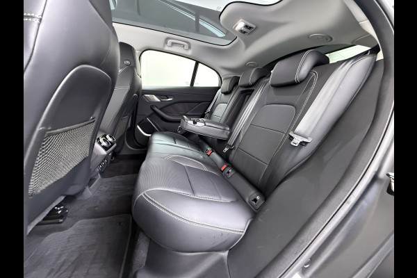 Jaguar I-PACE EV400 pk HSE First Edition 90 kWh AWD Pano-Dak Elektr.+Leer+Memory (Active-Air Suspension-)Luchtvering Matrix-LED Meridian®-Surr Lmv 20" DAB Bluetooth Led Stuur-Stoel-Achterbank-Voorruitverwarming Elek.Achterklep Zeer compleet, nieuwprijs € 106.646,- Origineel Nederlandse Auto