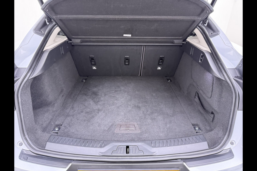 Jaguar I-PACE EV400 pk HSE First Edition 90 kWh AWD Pano-Dak Elektr.+Leer+Memory (Active-Air Suspension-)Luchtvering Matrix-LED Meridian®-Surr Lmv 20" DAB Bluetooth Led Stuur-Stoel-Achterbank-Voorruitverwarming Elek.Achterklep Zeer compleet, nieuwprijs € 106.646,- Origineel Nederlandse Auto