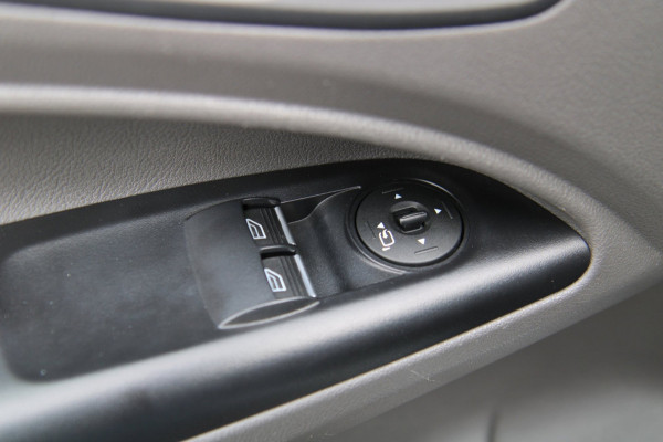 Ford Transit Connect 1.5 EcoBlue L1 Limited / 120PK Automaat / Camera / Stoelverwarming